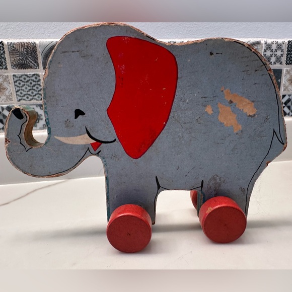 Vintage Fisher Price 1942 wooden cut out elephant #20 pull push toy wheels RARE - Picture 2 of 7